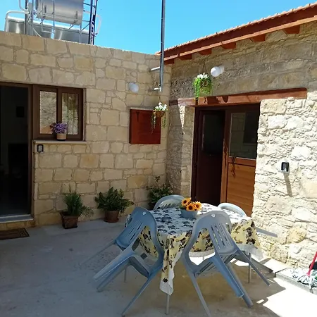 Traditional House Arsos Exterior photo